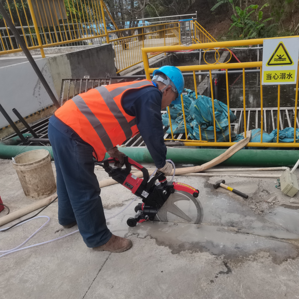 29cm Concrete Cutting Ring Saw HF Concrete Cut Off w/2 Blades&Water Pump 3000RPM