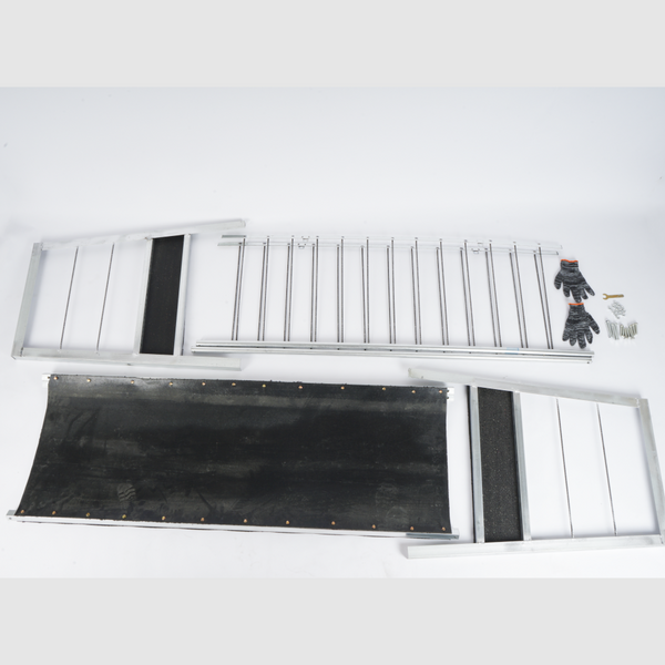 1.5M Feed Trough Goat Cattle Hay Grain Rubber Feeder Tray with Metal Bracket