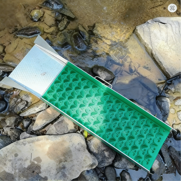 Outdoor Portable Gold Sluice Box Unpowered Gold Washing Chute with Rubber Mats
